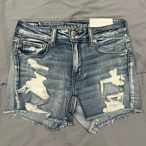 AEO MIDI JEAN SHORTS • NEXT LEVEL STRETCH • SIZE 6 • EMBROIDERED BLUE